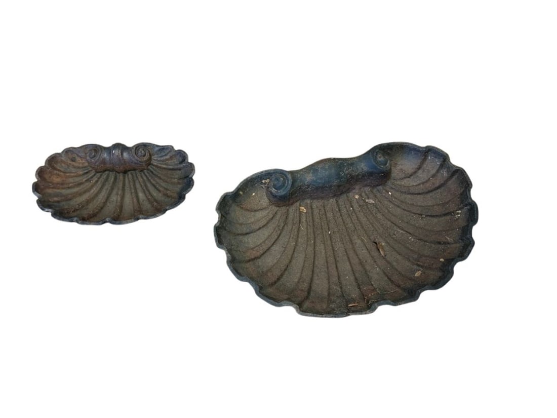 Shell Form Garden Ornaments, Set of 2: 20.5in w x 13in d x 3in h, 13.5in w x 8 in d x 3.75in h
