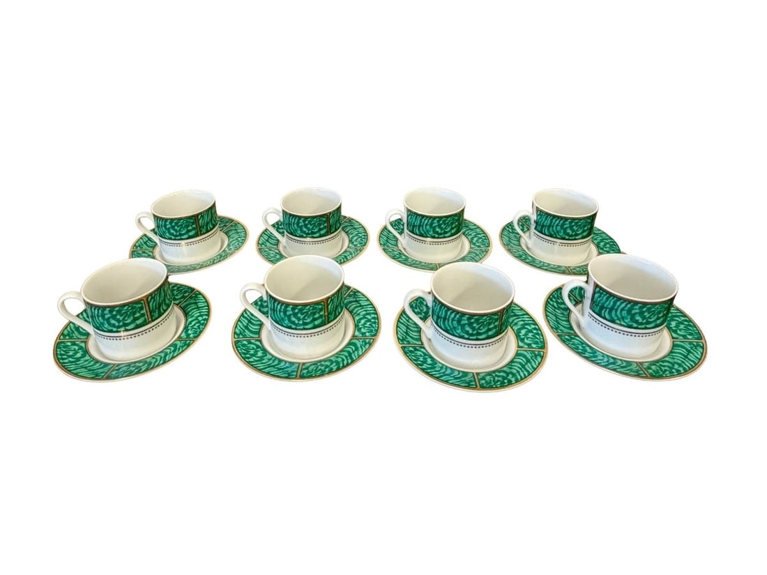 Georges Briard Imperial Malachite Porcelain Cups and Saucers, 16 Pieces: Saucer 5in diameter, Cups 3.5in w x 2.75in. d x 2.75in h