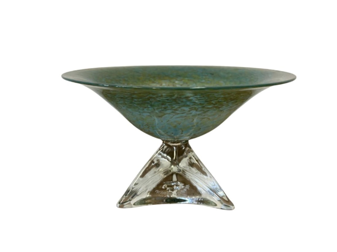 Signed Wilsea O'Brien Hand-Blown Studio Glass Pedestal Bowl: 10in diameter x 6in h