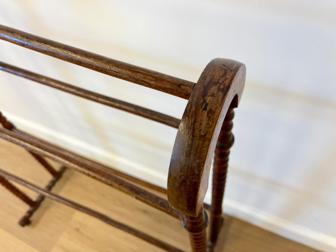 Bobbin Turned Quilt Rack - 4