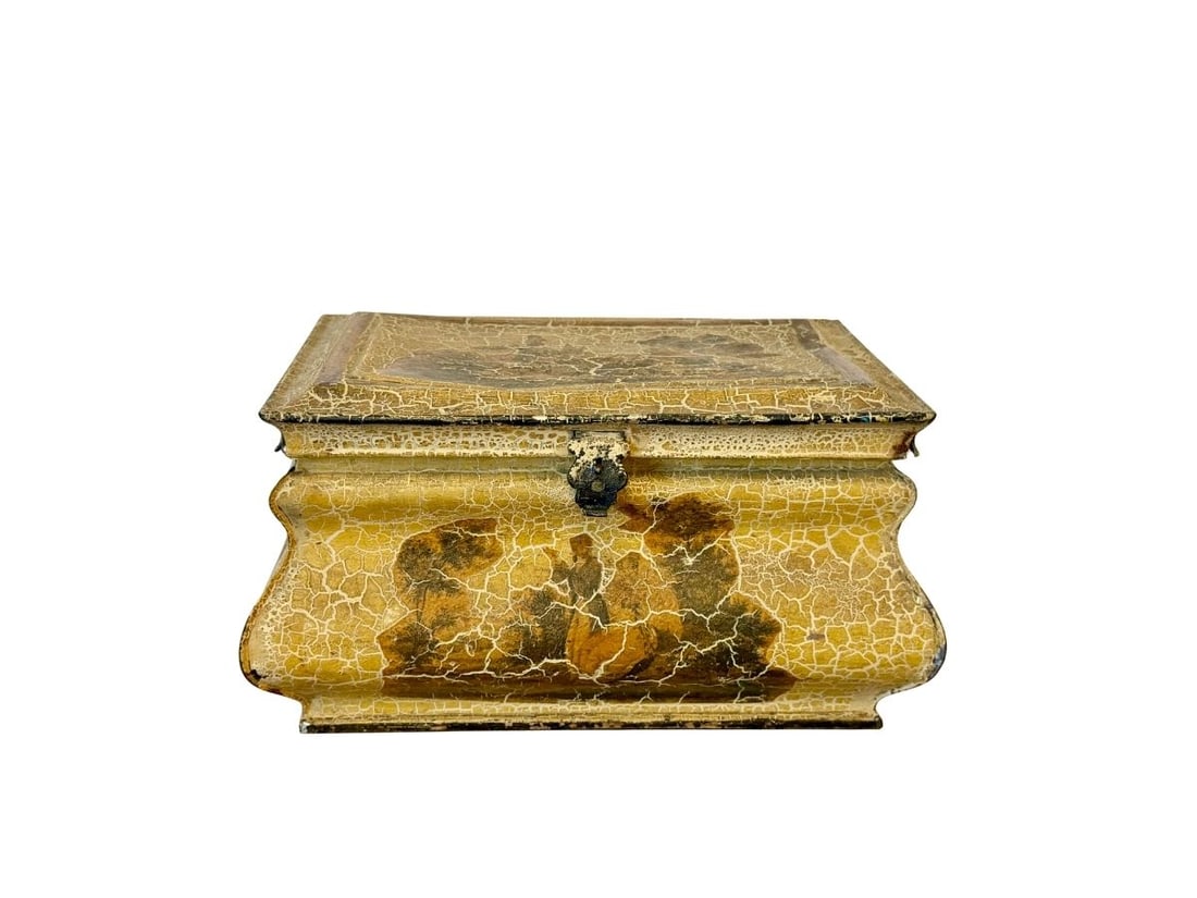 Vintage Painted Trinket Box: 12.5in w x 9.5in d x 6.5in h