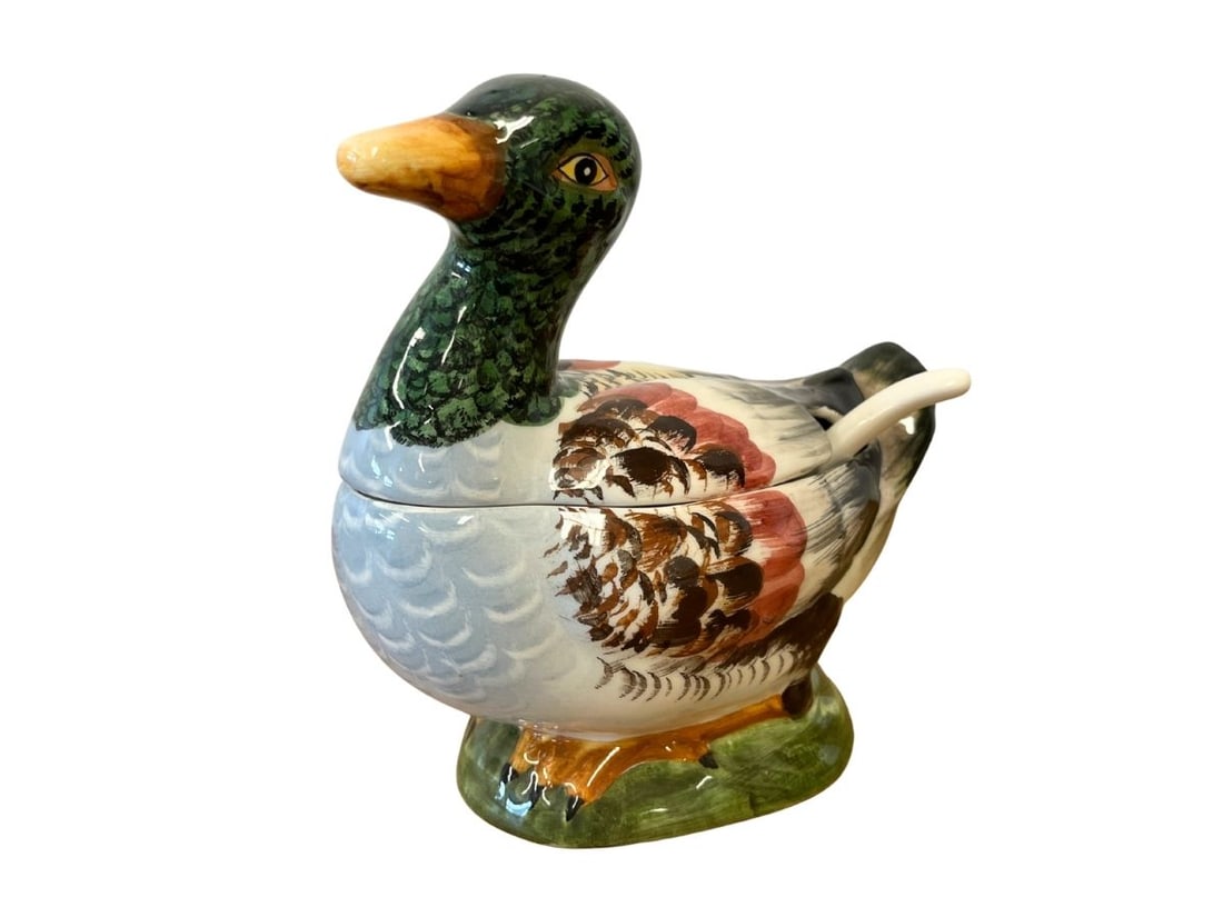 Italian Hand-Painted Gravy Boat with Ladle: 7.5in l x 4in w x 7.25in h