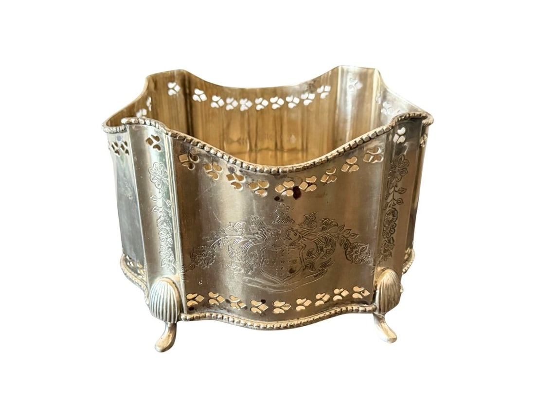 Vintage Silver Plated Footed Planter/Cachepot: 9.5in w x 7in h