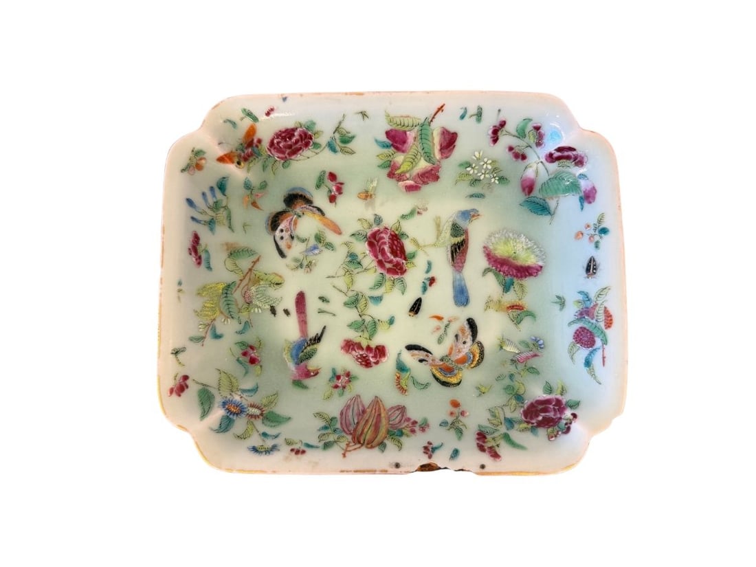 Antique Canton Famille Rose Chinese Export Porcelain Celadon Dish: 9in w x 7in d x 1.5in h