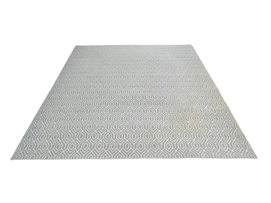 Stark Melitus Grey and White Wool Area Rug: 11'9 in x 10'10 in , 100 % Wool