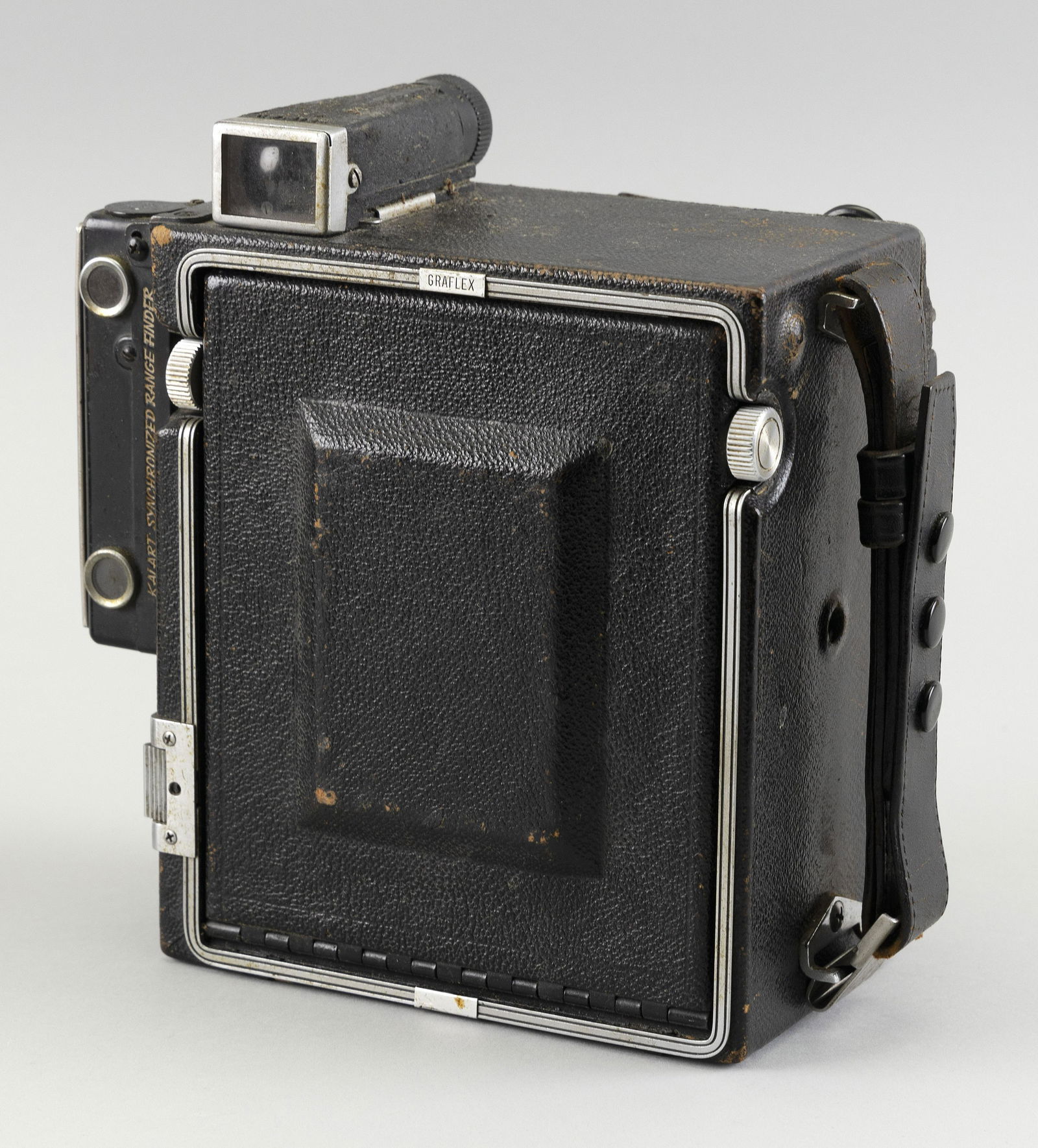 4X5 GRAFLEX CAMERA Mid-20th Century (1 of 3)