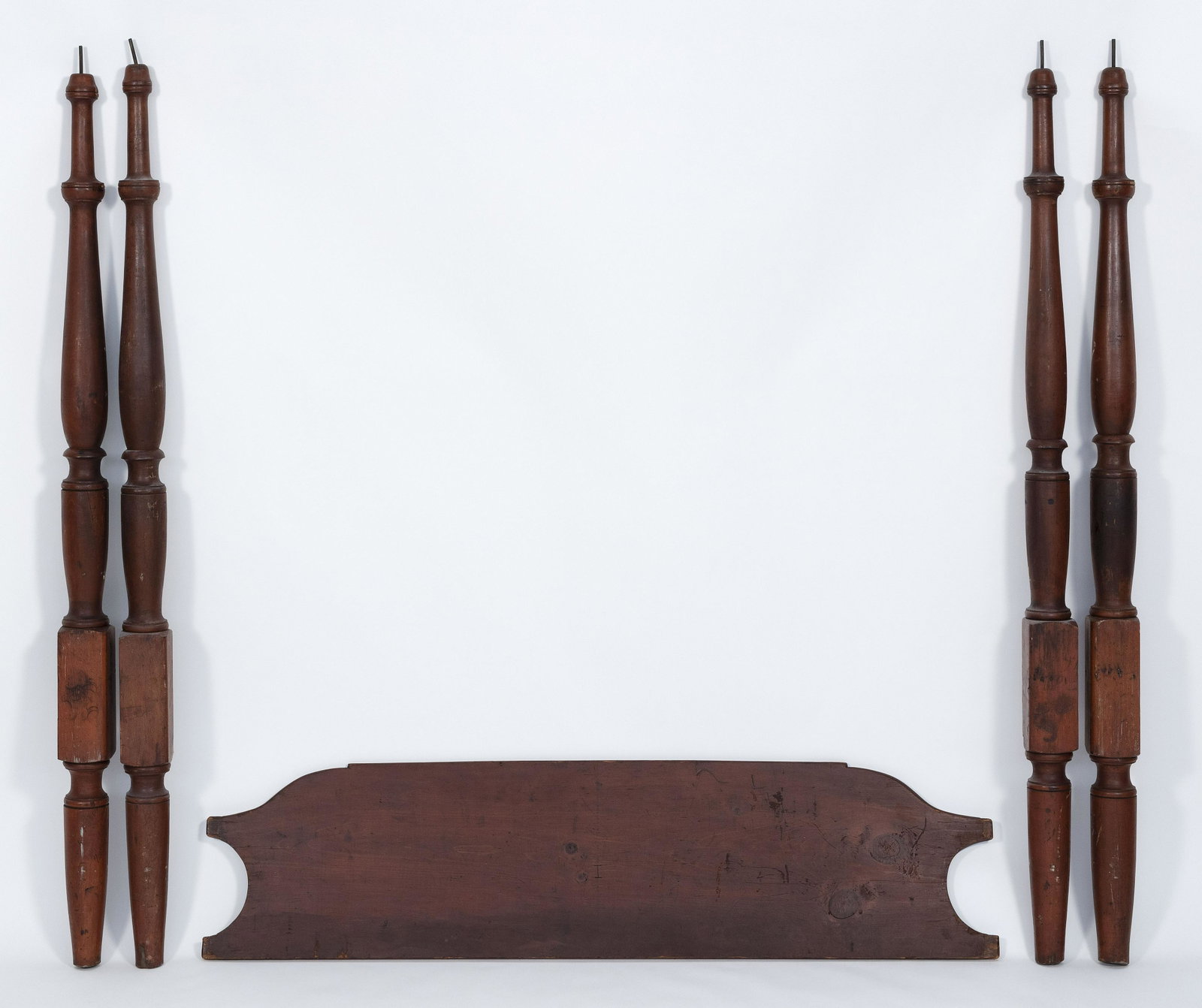 SHERATON THREE-QUARTER BED Circa 1820 Width between: SHERATON THREE-QUARTER BED Circa 1820 In maple, with a deep rich finish. Includes tester and side rails. Height without tester 56.5". Width between bolt holes 48.75". Rail length 69.5".