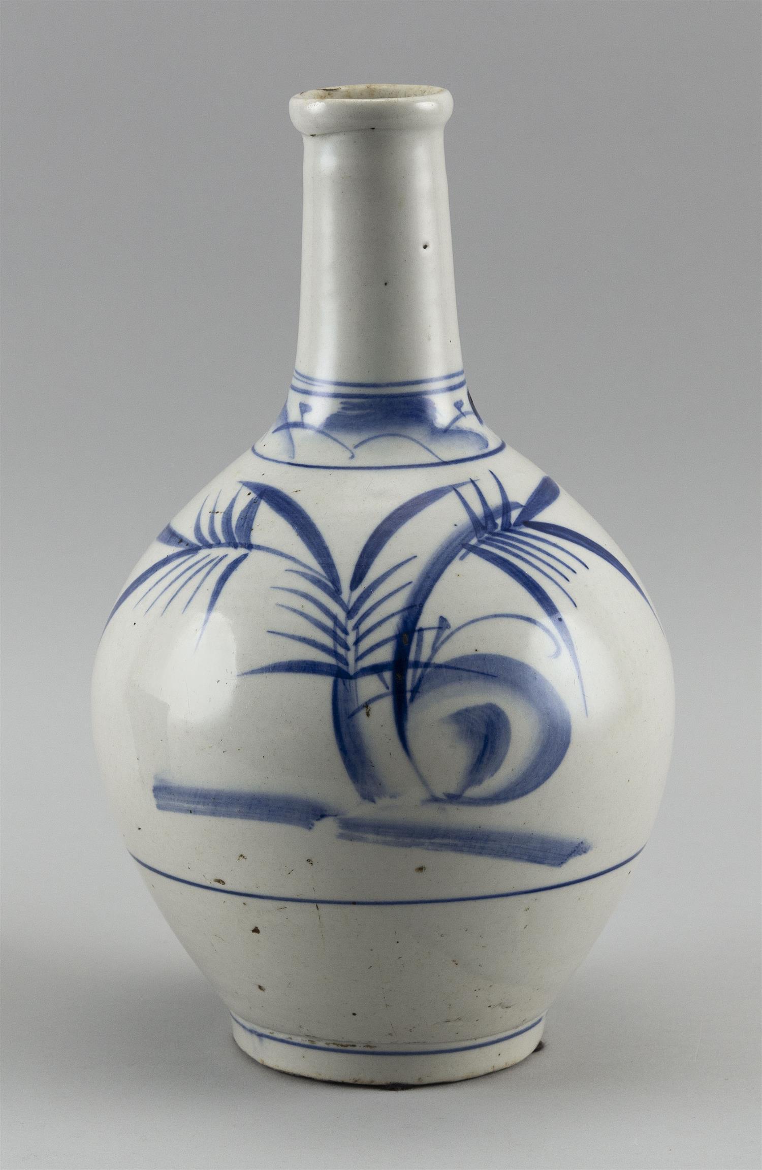JAPANESE BLUE AND WHITE PORCELAIN SAKE BOTTLE 19th (1 of 3)