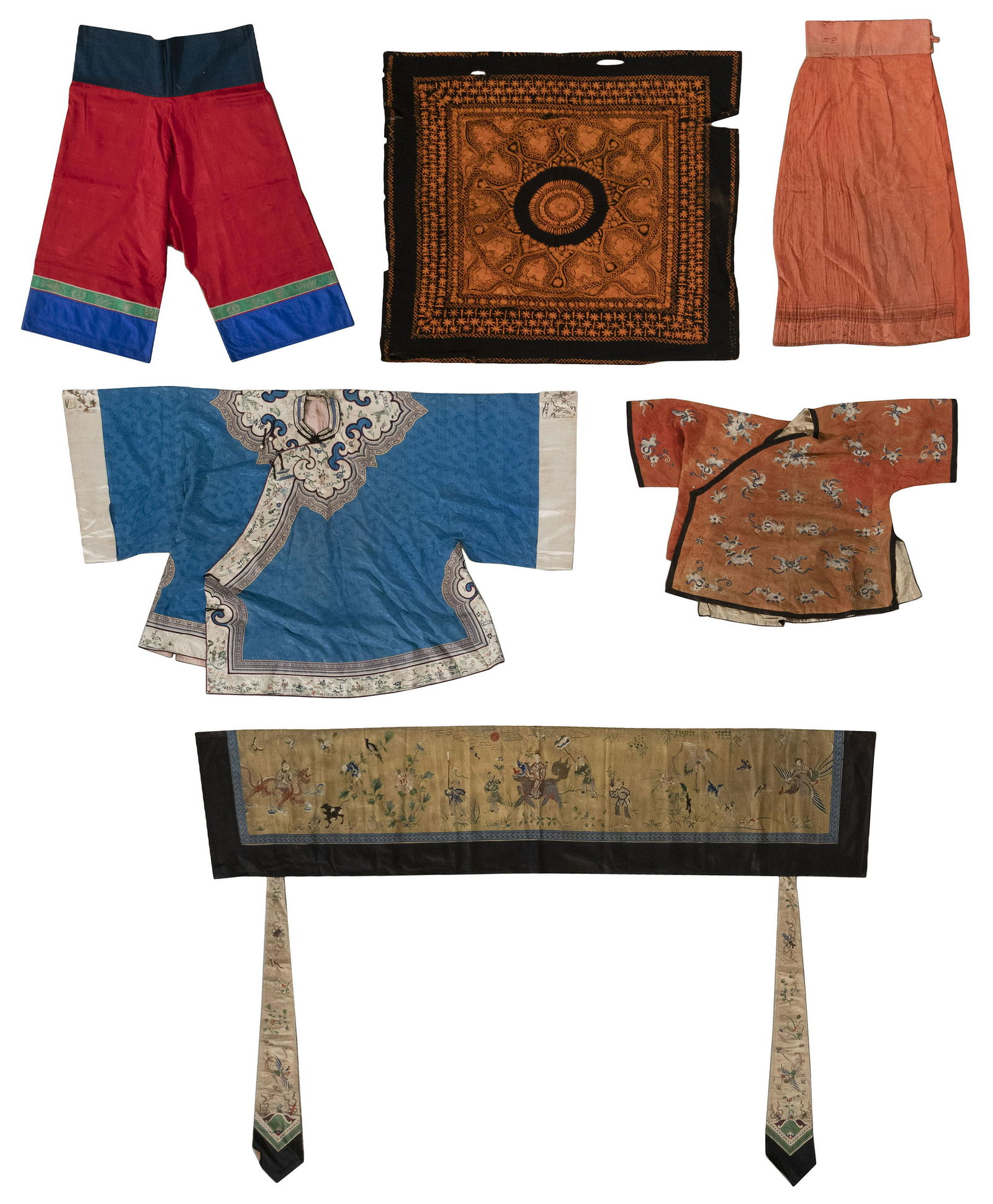 LOT OF CHINESE SILK EMBROIDERED TEXTILES 19th Century (1 of 11)
