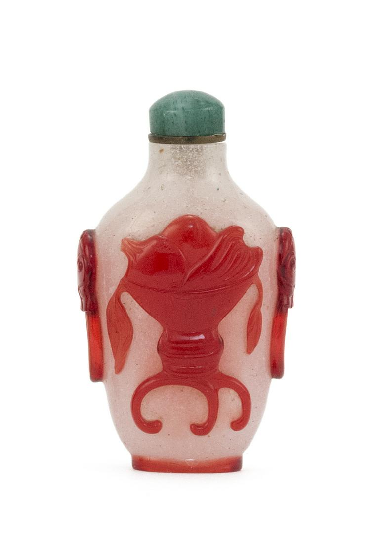 CHINESE OVERLAY GLASS SNUFF BOTTLE  In spade shape, (1 of 6)