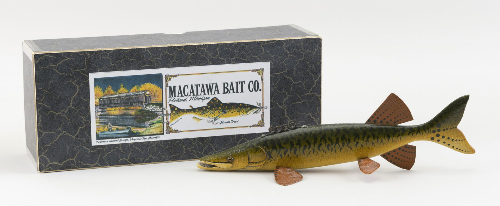 MACATAWA BAIT CO. FISH DECOY (1 of 3)