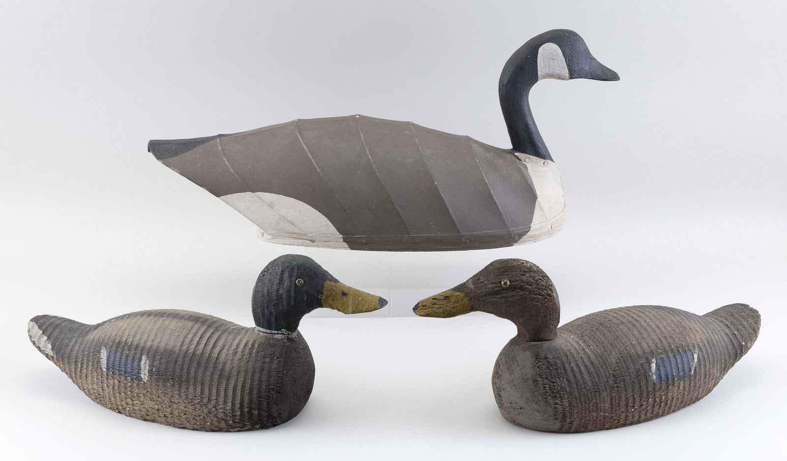 PAIR OF PASCAGOULA DECOY COMPANY DECOY FACTORY MALLARD (1 of 3)