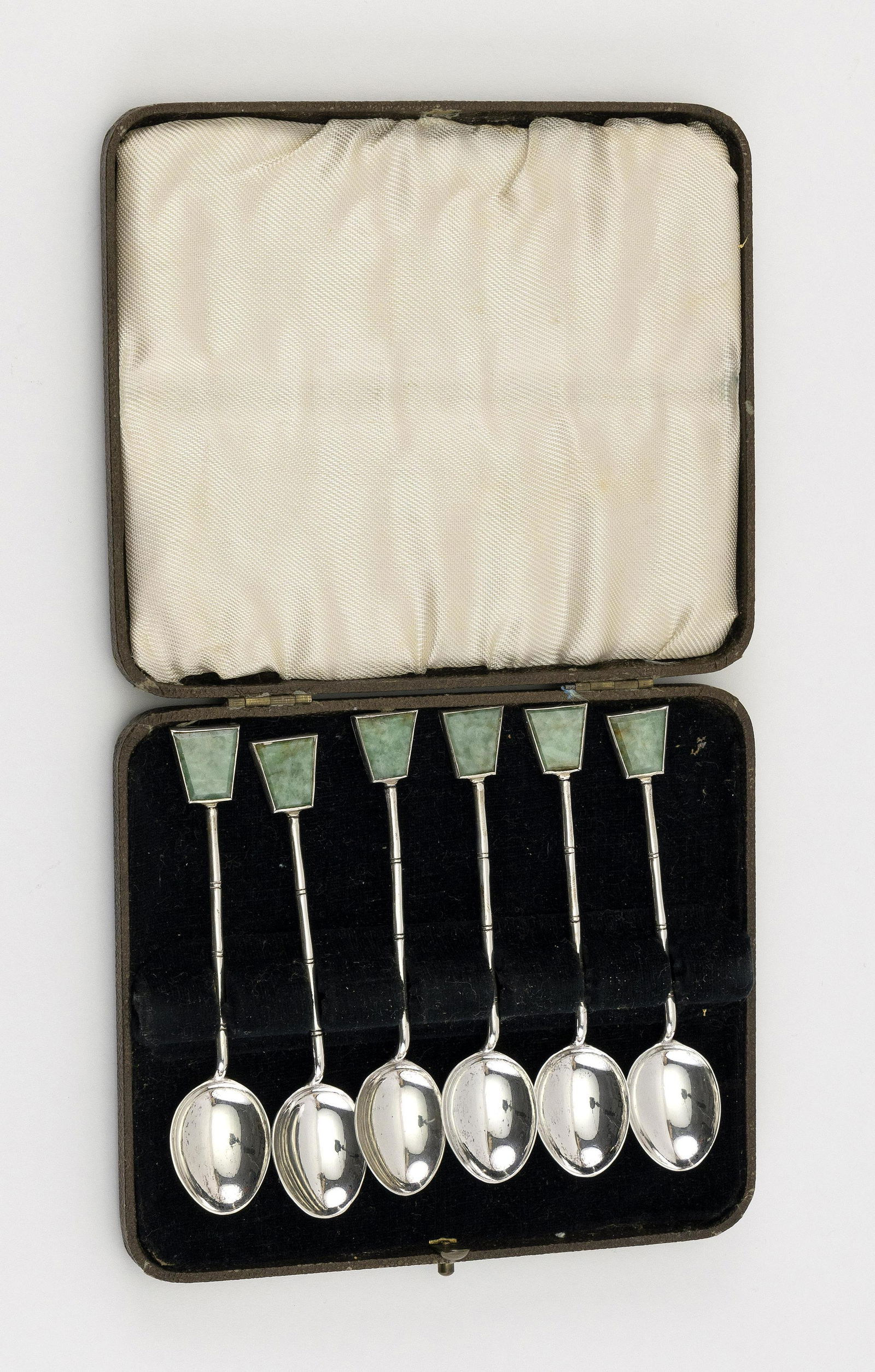 SIX VINTAGE WAI KEE SILVER AND HARDSTONE DEMITASSE (1 of 1)