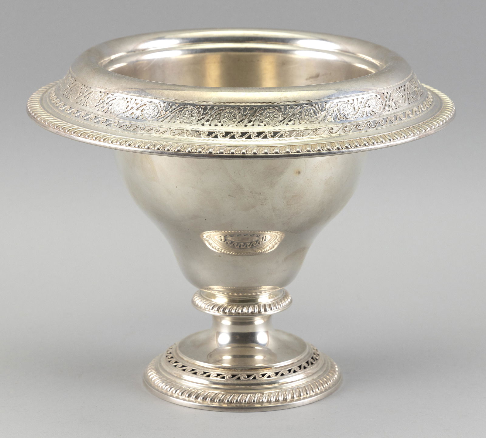 DOMINICK & HAFF STERLING SILVER VASE New York, 1920s (1 of 2)