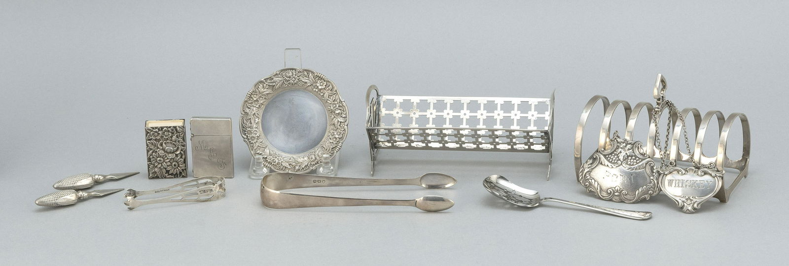 ELEVEN SMALL SILVER ITEMS Sterling silver unless (1 of 2)