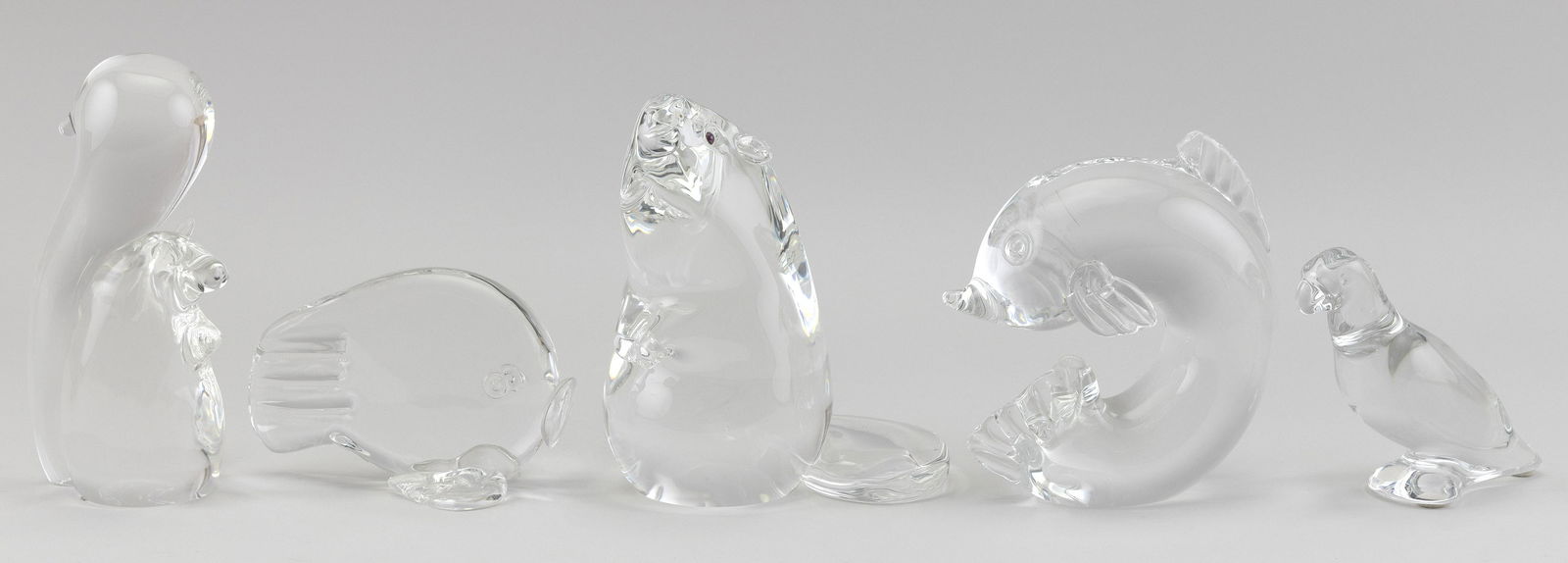 FIVE STEUBEN AND BACCARAT CRYSTAL ANIMALS 20th Century (1 of 2)