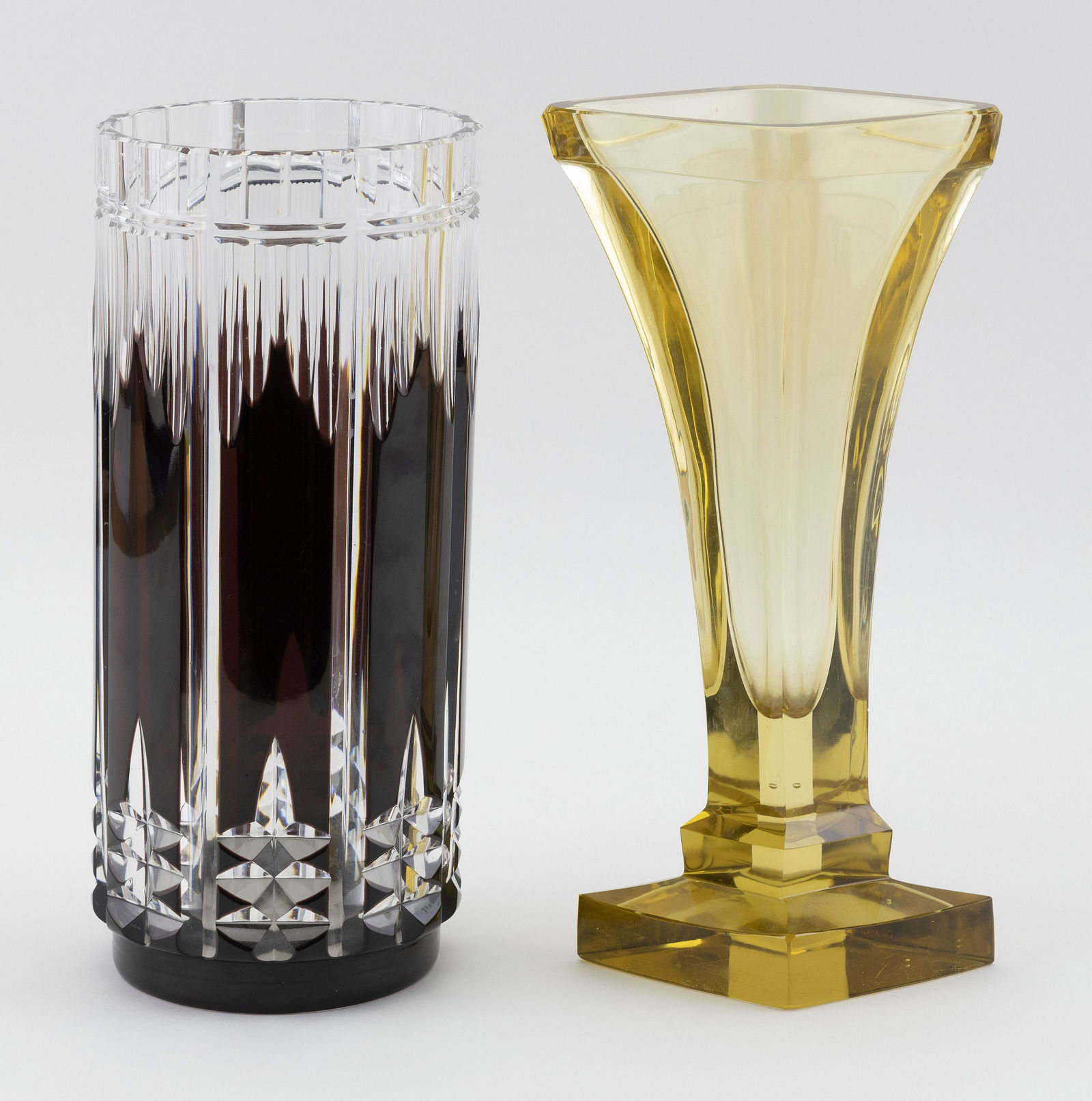 TWO PIECES OF ART GLASS 20th Century 1) Val St. Lambert (1 of 2)