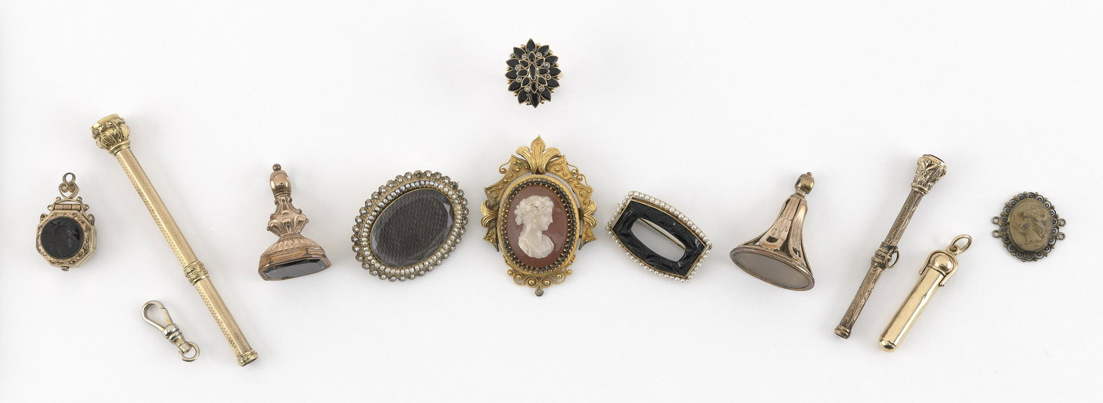 TWELVE PIECES OF VICTORIAN JEWELRY 1) 14kt gold (1 of 4)