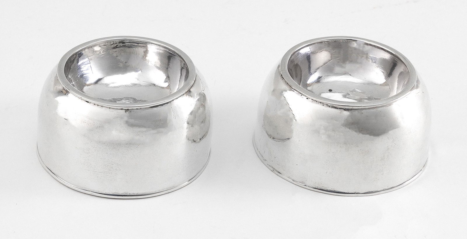 PAIR OF QUEEN ANNE BRITANNIA STANDARD SILVER TRENCHER (1 of 1)