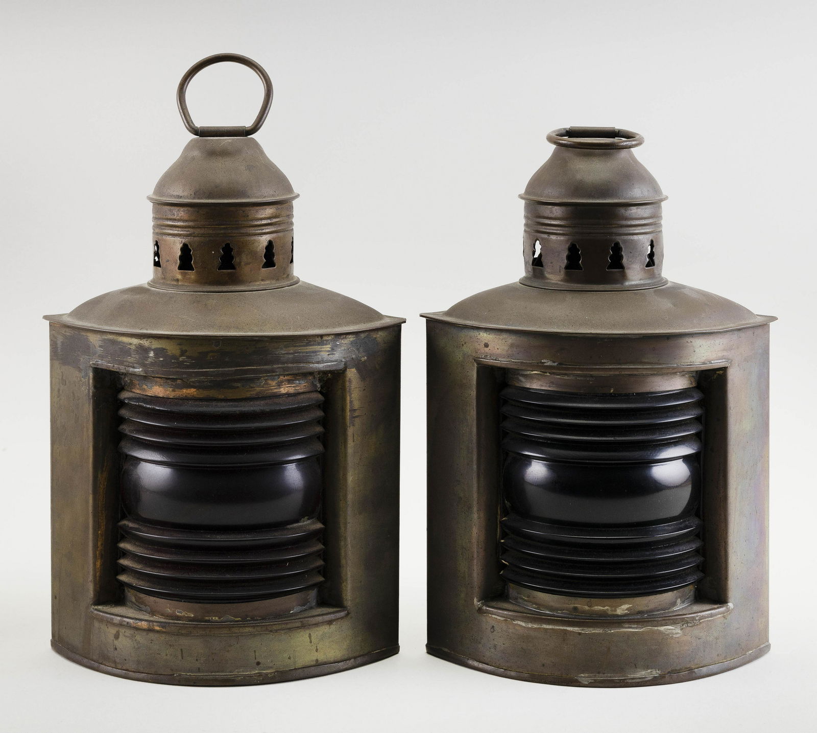 PAIR OF WILCOX-CRITTENDEN & CO. BRASS SHIP'S LANTERNS (1 of 2)