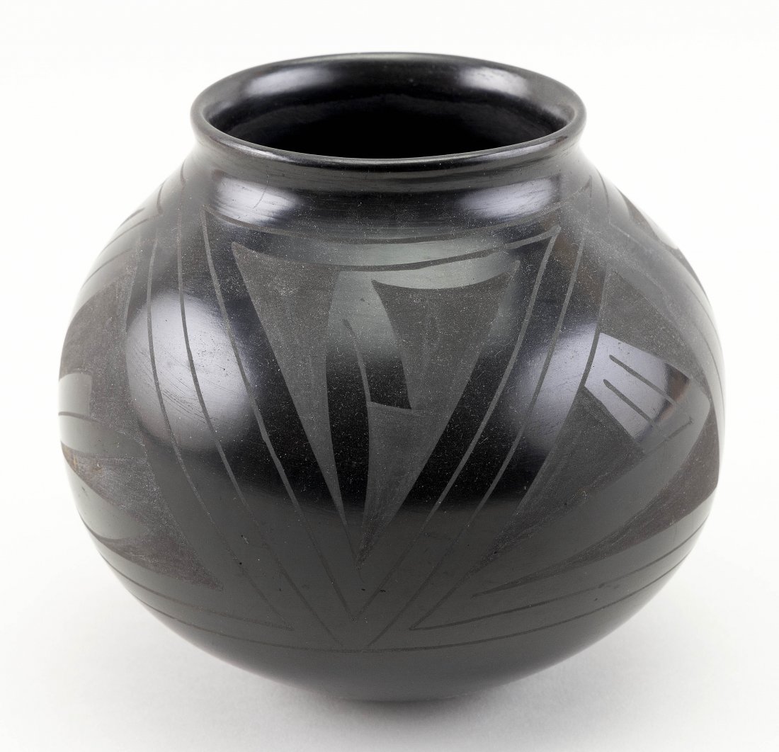 MATA ORTIZ POTTERY BOWL BY TOMASA MORA Mexico, Late (1 of 3)