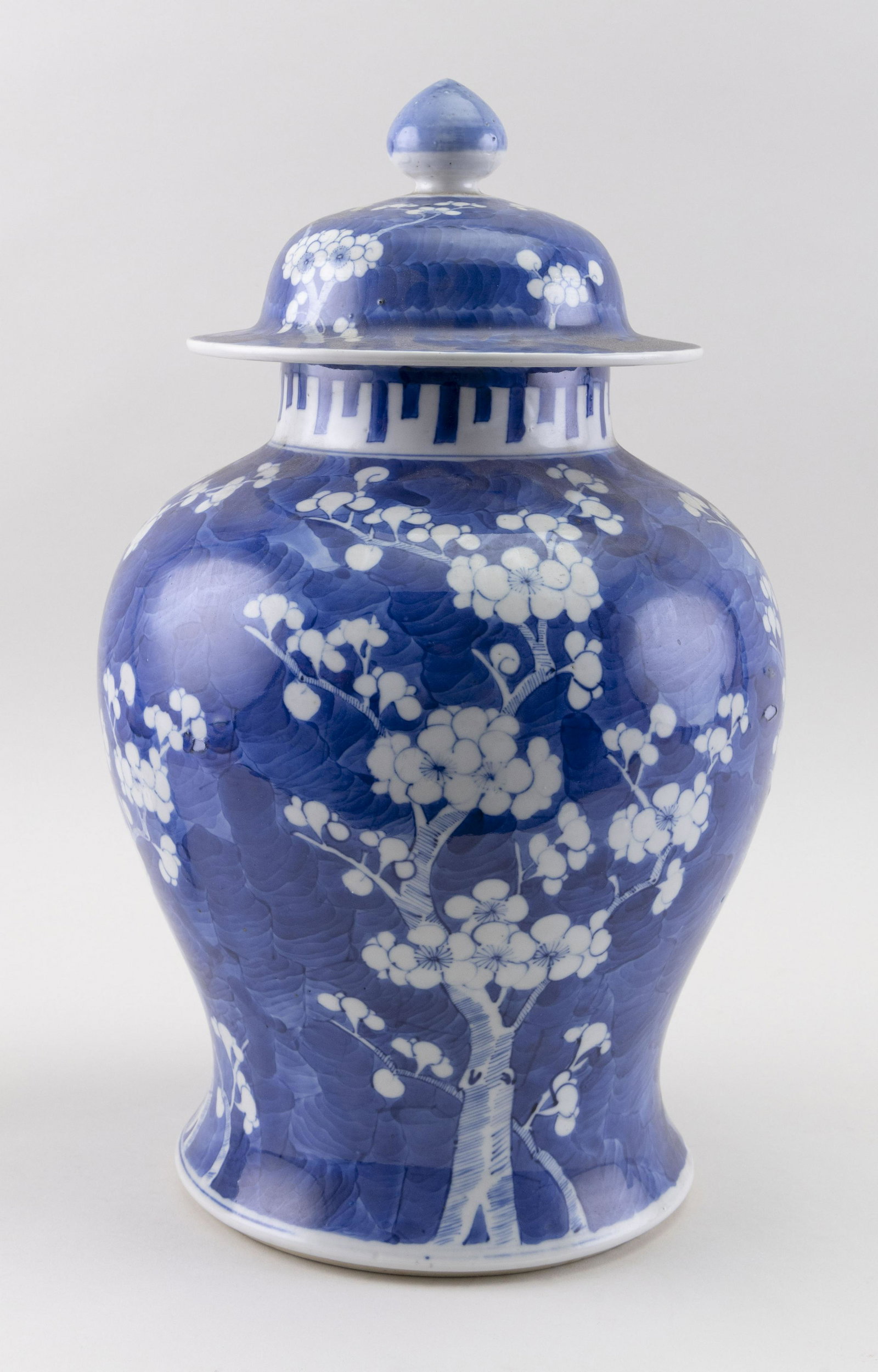 CHINESE BLUE AND WHITE PORCELAIN COVERED TEMPLE JAR, (1 of 6)
