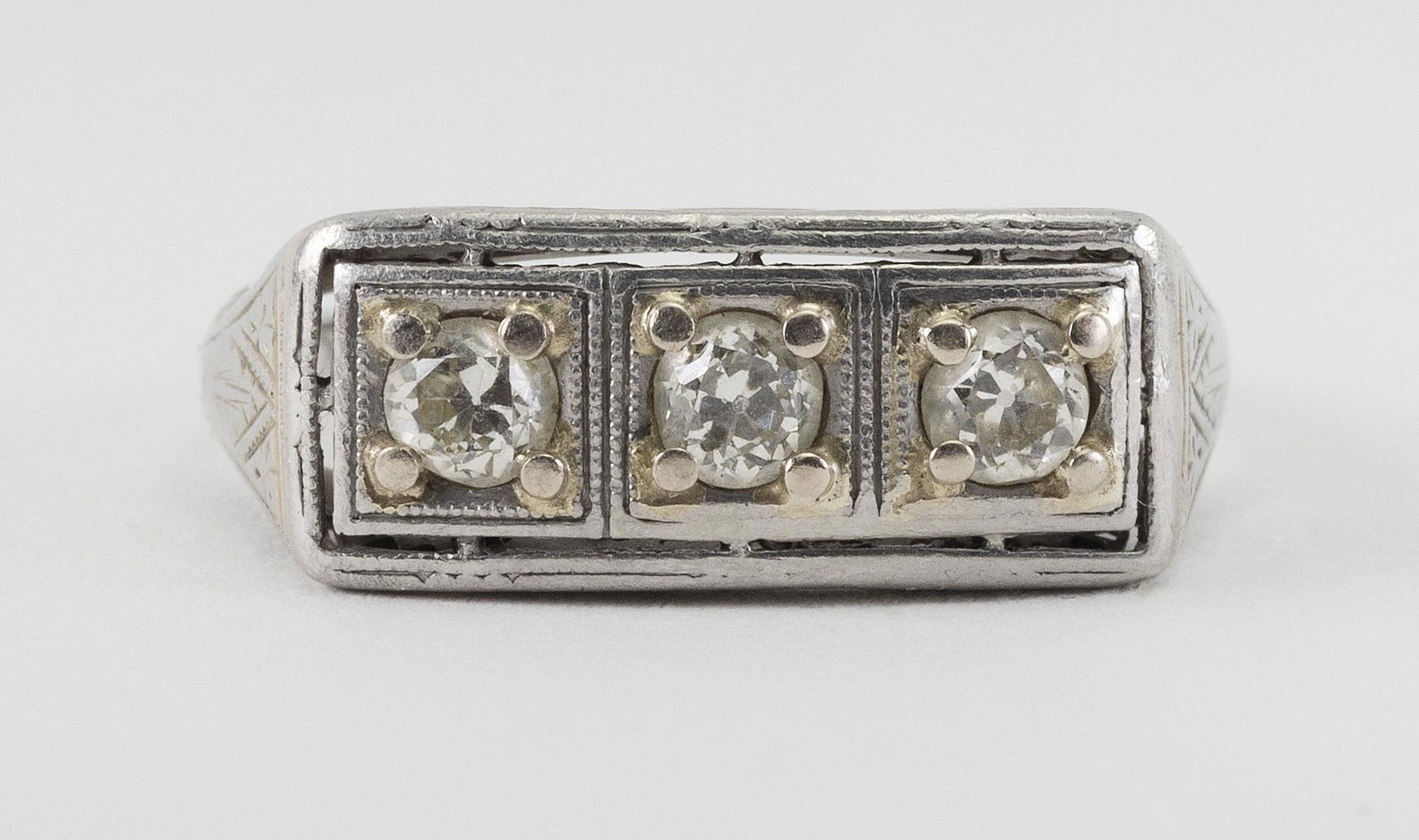 EDWARDIAN 14KT WHITE GOLD AND DIAMOND RING Approx. 1.77 (1 of 2)