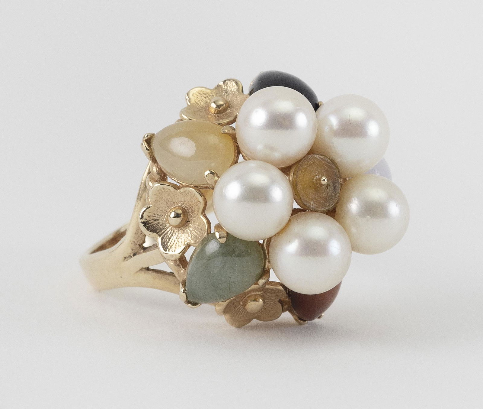 VINTAGE 14KT GOLD, CULTURED PEARL AND HARDSTONE RING (1 of 2)