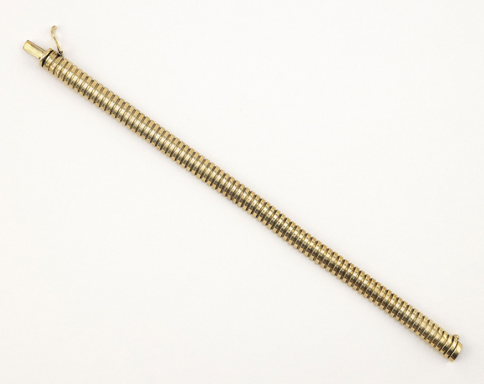 ITALIAN 14KT GOLD BRACELET Approx. 8.95 dwt. (1 of 2)
