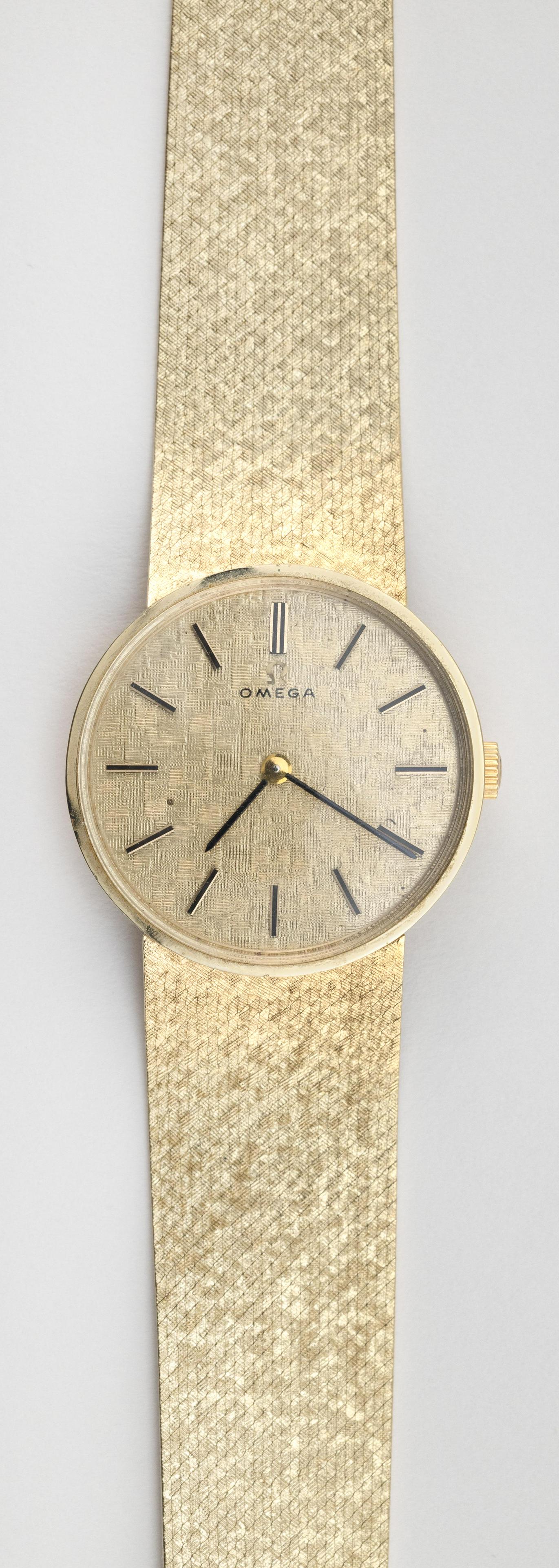 VINTAGE OMEGA 14KT GOLD WATCH 1960s Approx. 27.65 total (1 of 2)