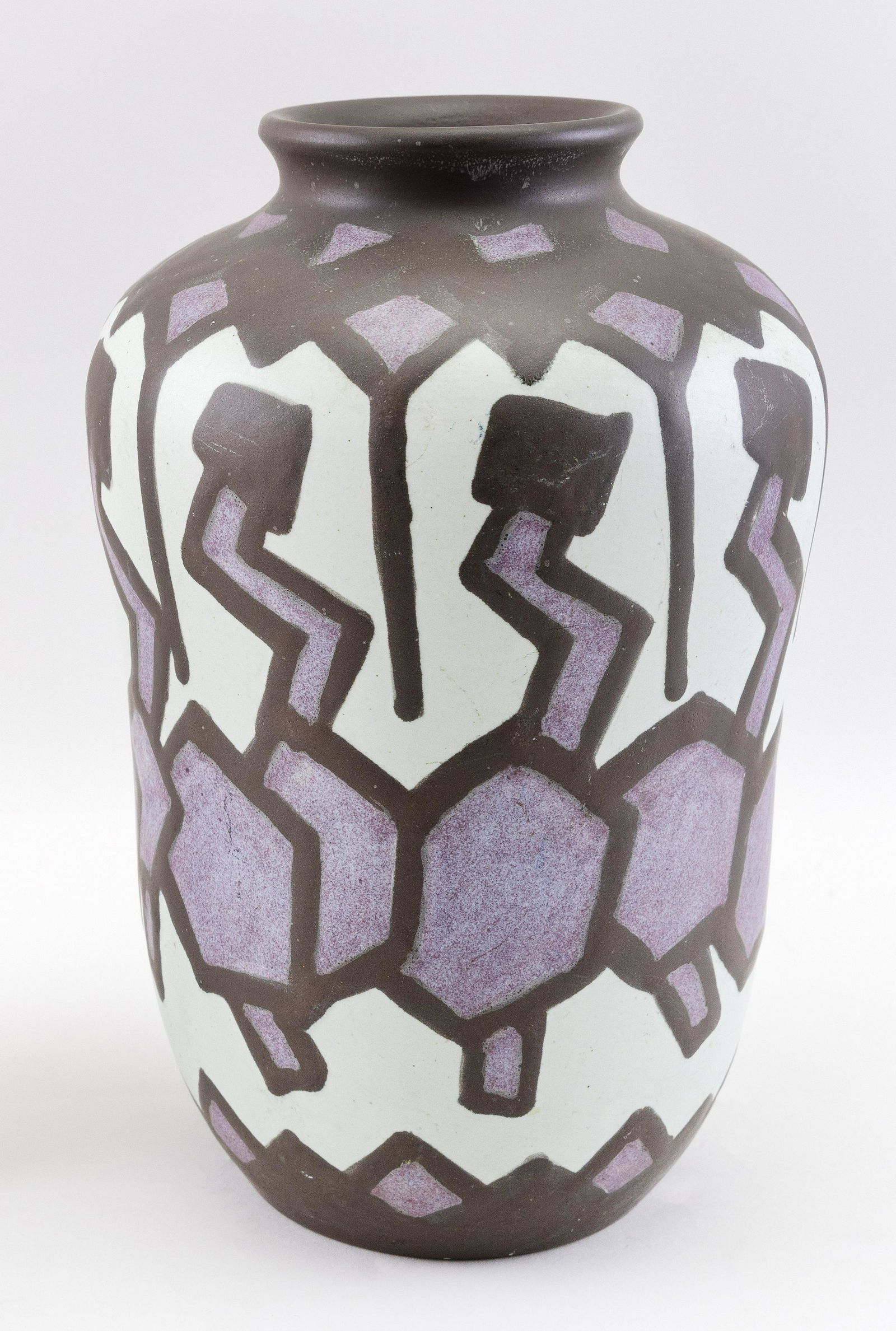 VILLEROY & BOCH ART POTTERY VASE Early to Mid20th (0203) on Oct 14