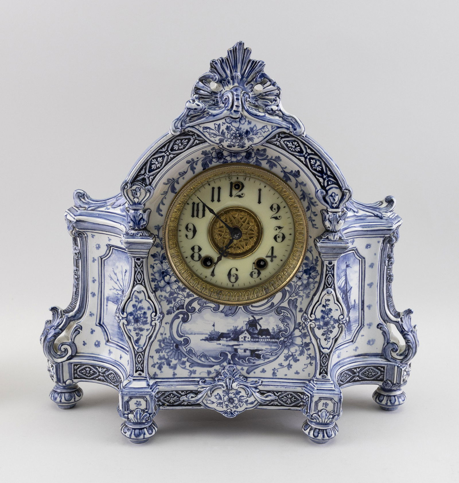 GILBERT MANTEL CLOCK WITH BLUE AND WHITE DELFT CASE (1 of 4)