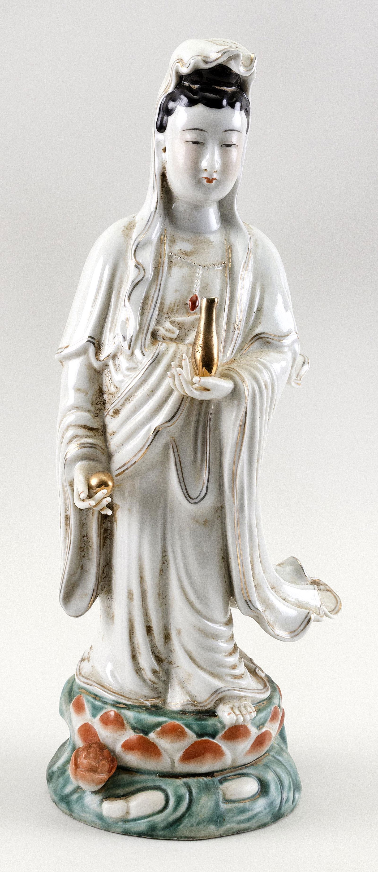 CHINESE POLYCHROME PORCELAIN FIGURE OF GUANYIN Republic (1 of 5)