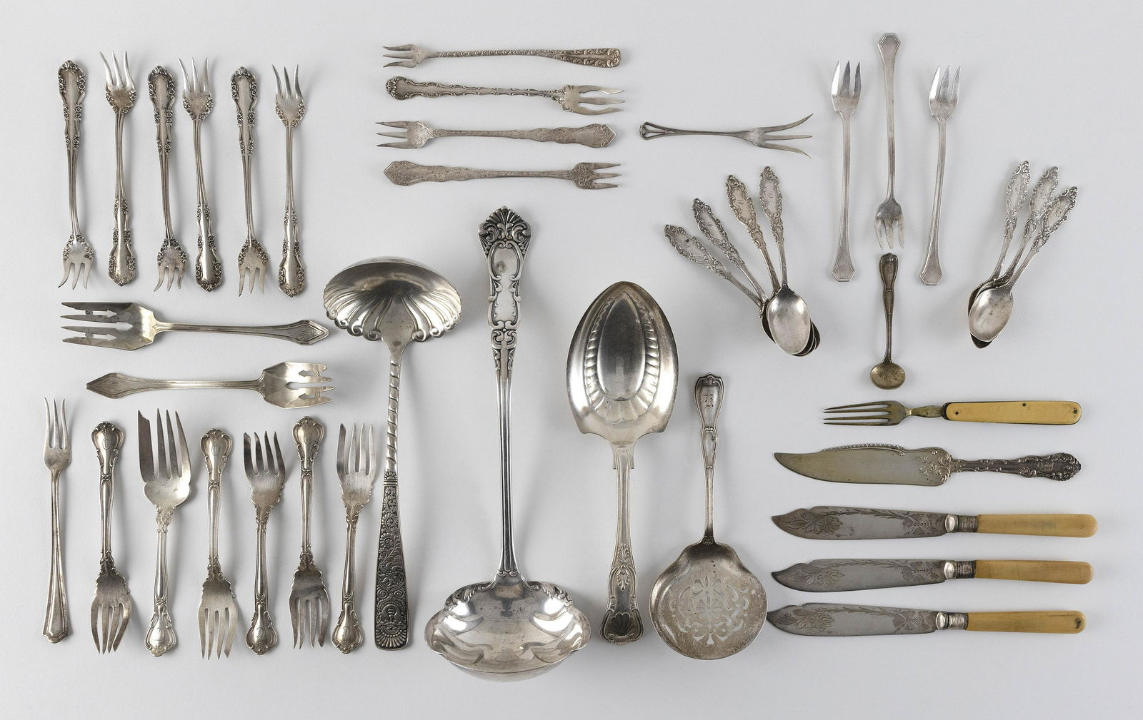 TWENTY-NINE PIECES OF STERLING SILVER FLATWARE Approx. (1 of 1)