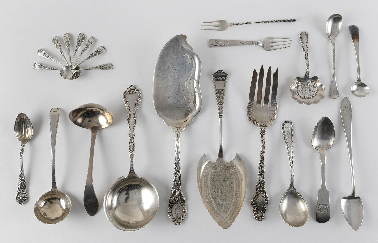 TWENTY PIECES OF STERLING SILVER FLATWARE Approx. 19.8 (1 of 1)