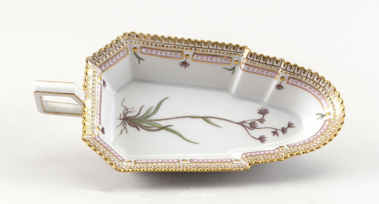 ROYAL COPENHAGEN “FLORA DANICA” PICKLE DISH (1 of 2)