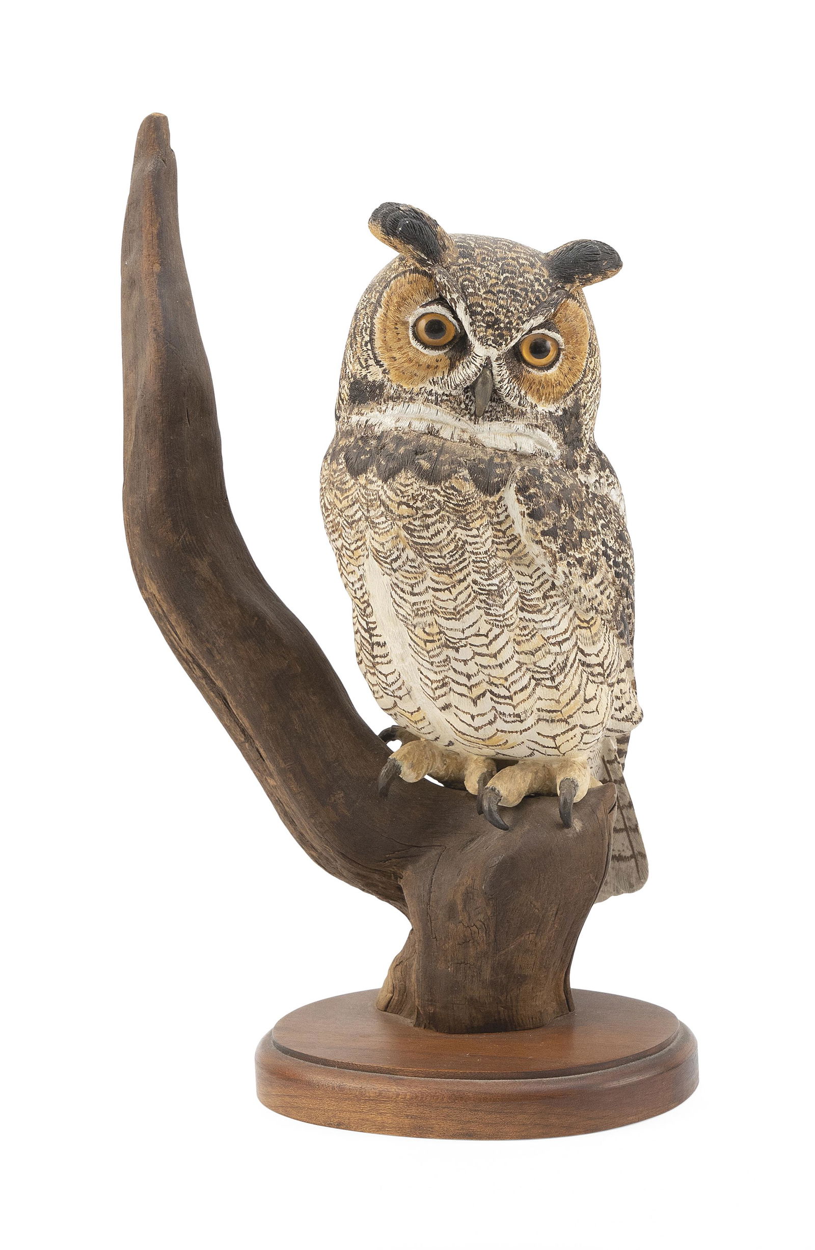 ROBERT AND VIRGINIA WARFIELD HALF-SIZE GREAT HORNED OWL (1 of 3)