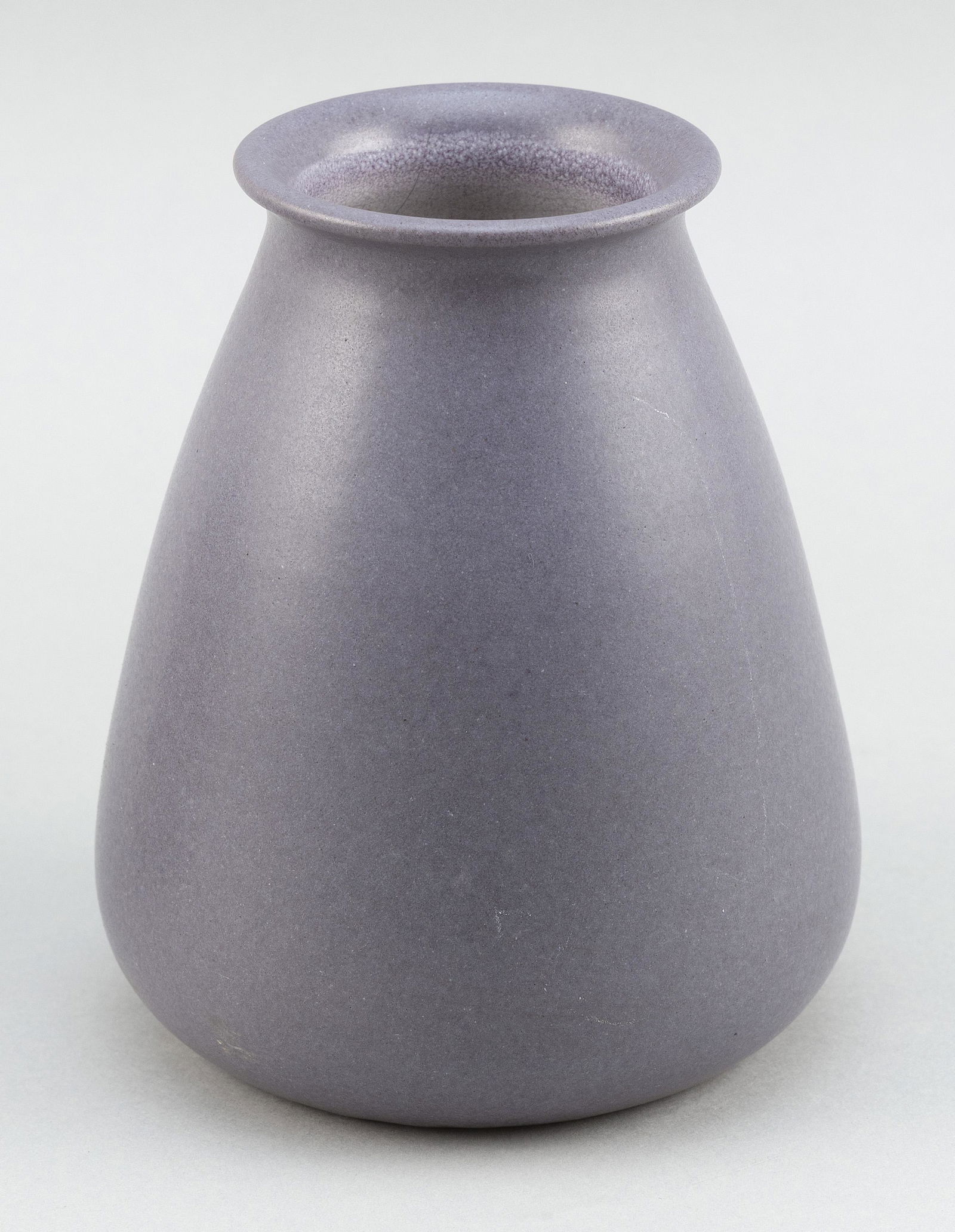 MARBLEHEAD POTTERY VASE Height 6.5”. (1 of 2)