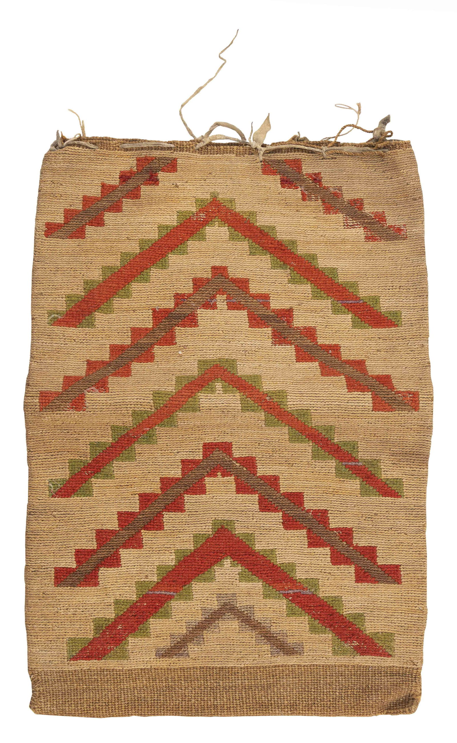 NEZ PERCE CORN HUSK BAG Early 20th Century 21.5” x 14.5”. (1 of 2)