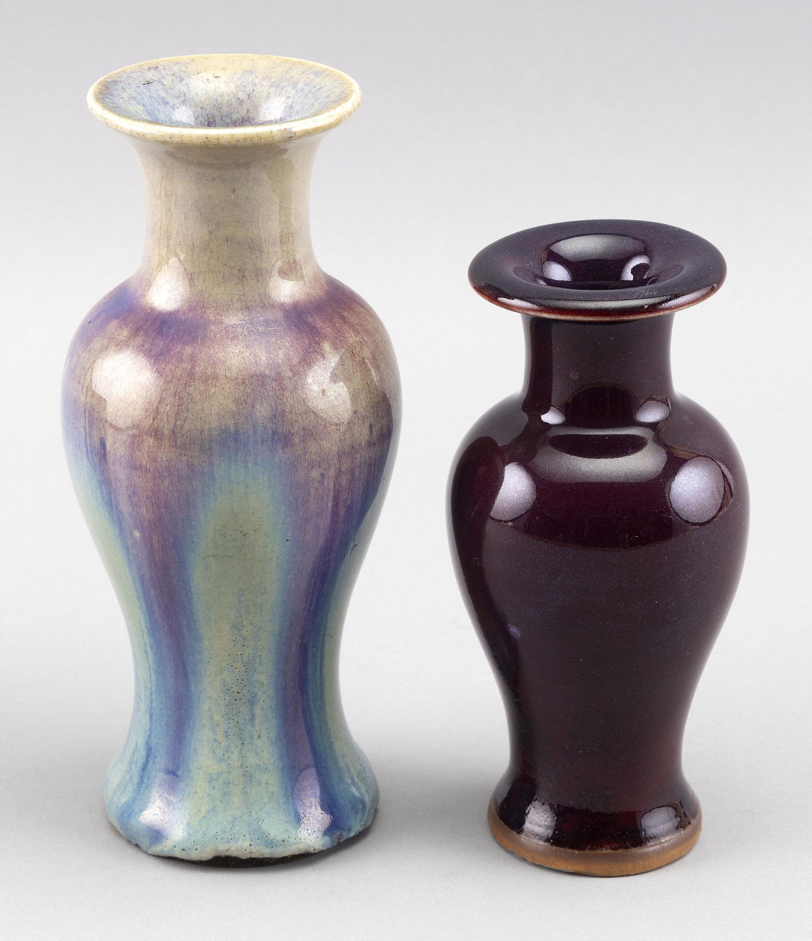 TWO CHINESE PORCELAIN BALUSTER VASES Late 19th/Early 20th Century (1 of 6)