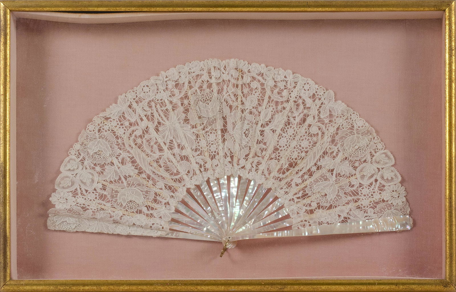 CASED LACE AND MOTHER-OF-PEARL FAN 19th Century Length extended 18". (1 of 2)