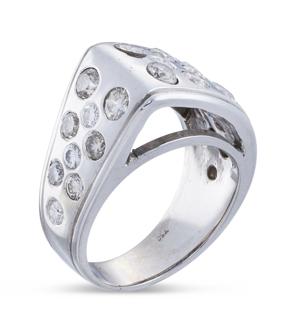 18KT WHITE GOLD AND DIAMOND RING Approx. 8.09 total dwt. (1 of 1)