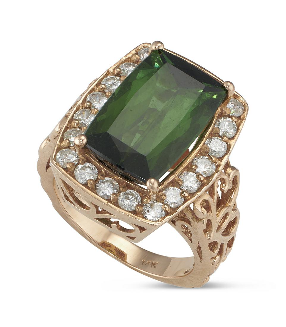 PERIDOT AND 14KT YELLOW GOLD RING Approx. 4.1 dwt. (1 of 1)