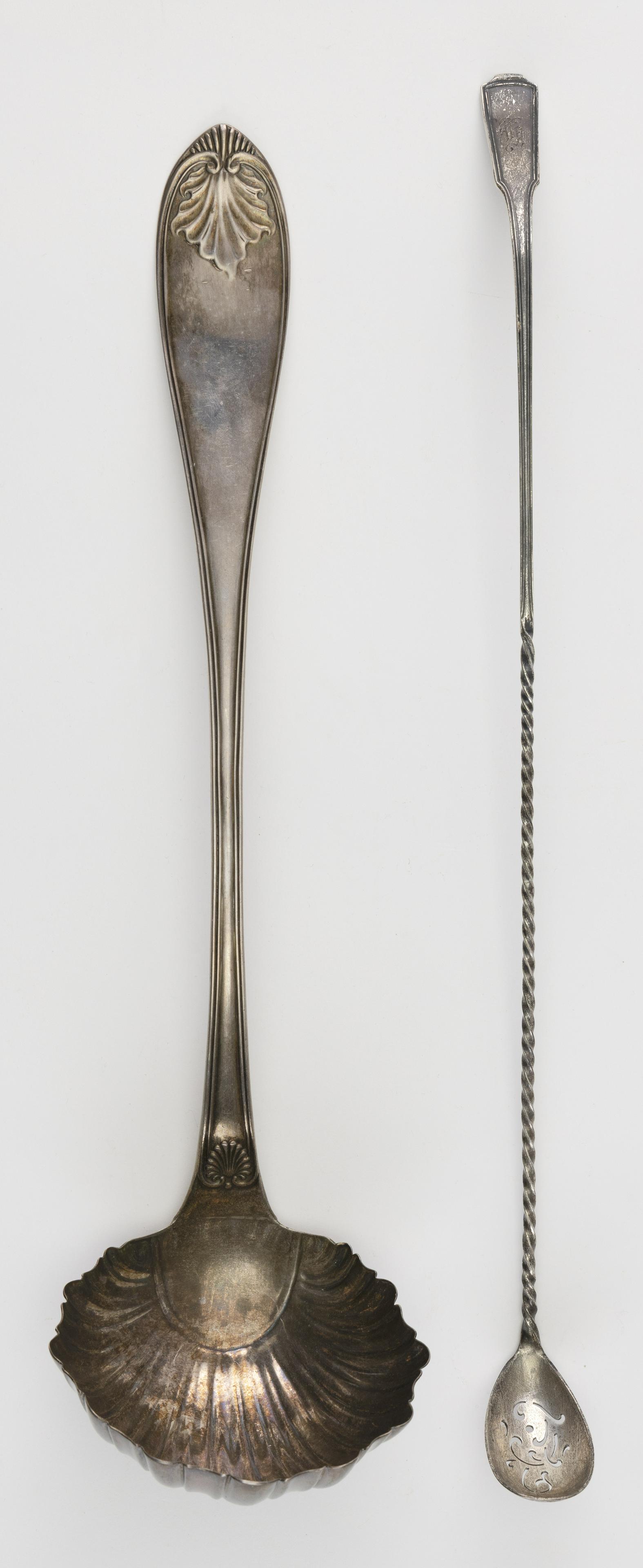 TWO PIECES OF STERLING SILVER Early 20th Century Approx. 7.2 troy oz. (1 of 1)