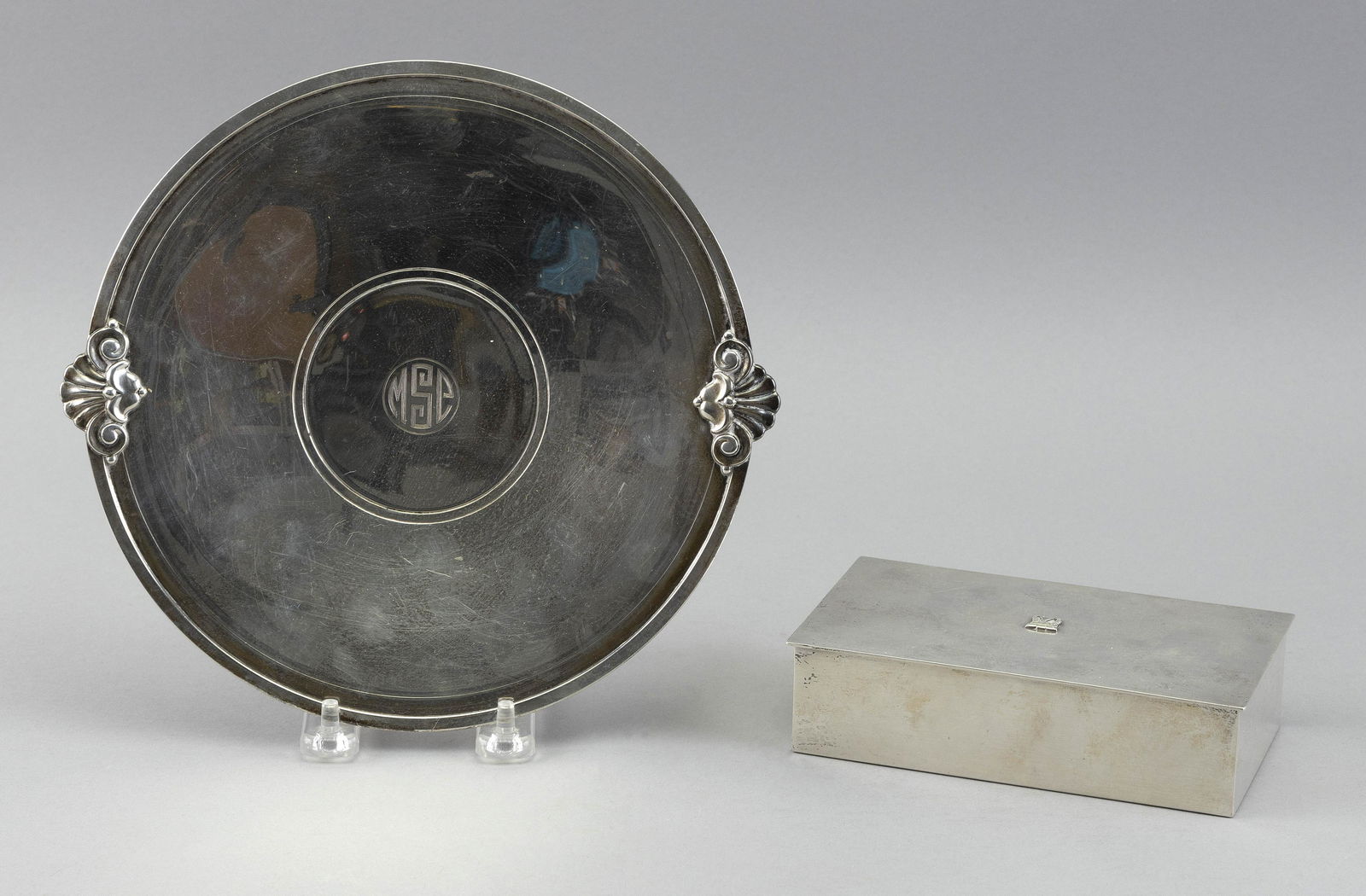 TWO PIECES OF TIFFANY & CO. STERLING SILVER 20th Century Approx. 25.4 troy oz. (1 of 2)