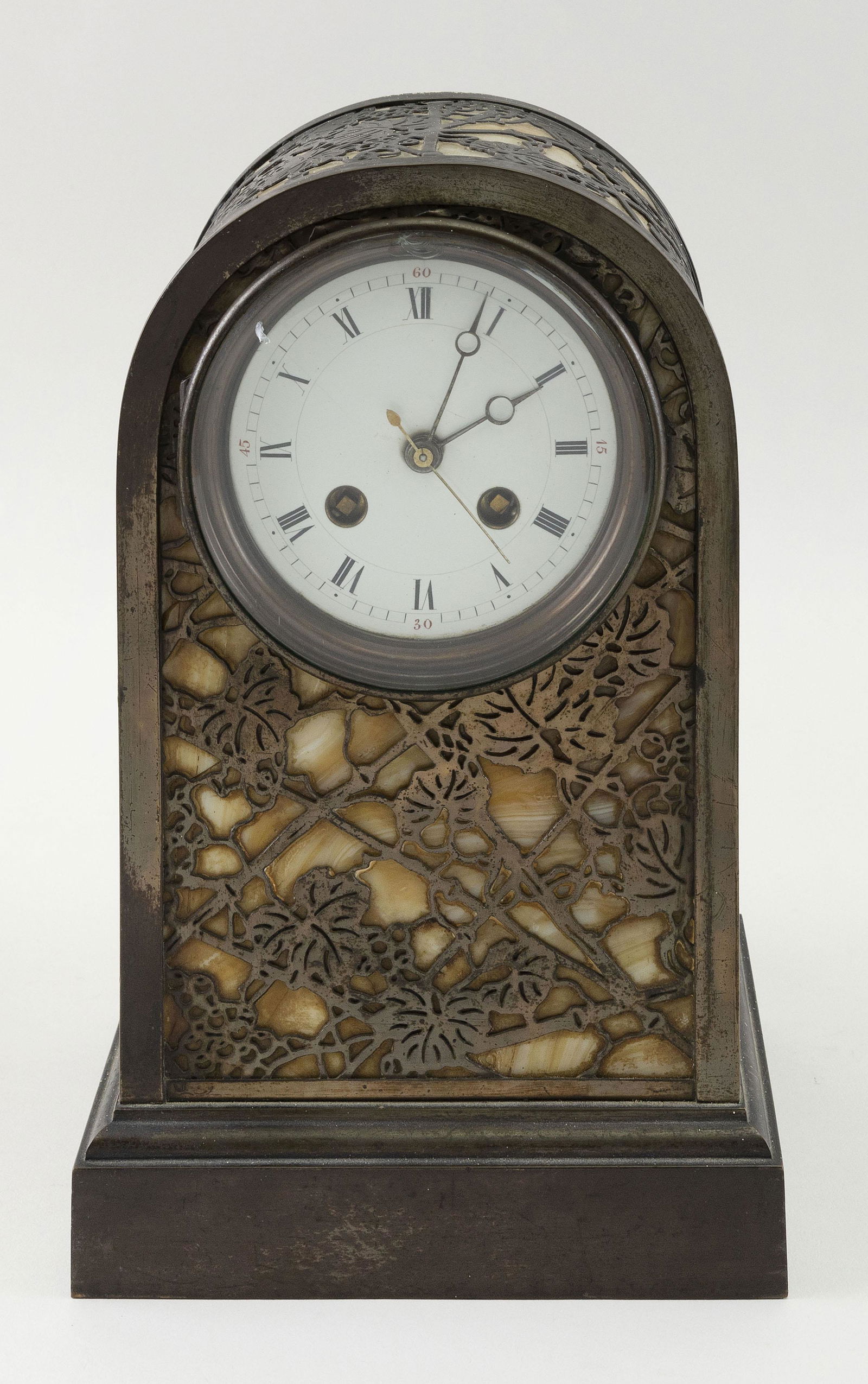 TIFFANY STUDIOS GRAPEVINE PATTERN MANTEL CLOCK New York, Early 20th Century Height 10.75". (1 of 3)