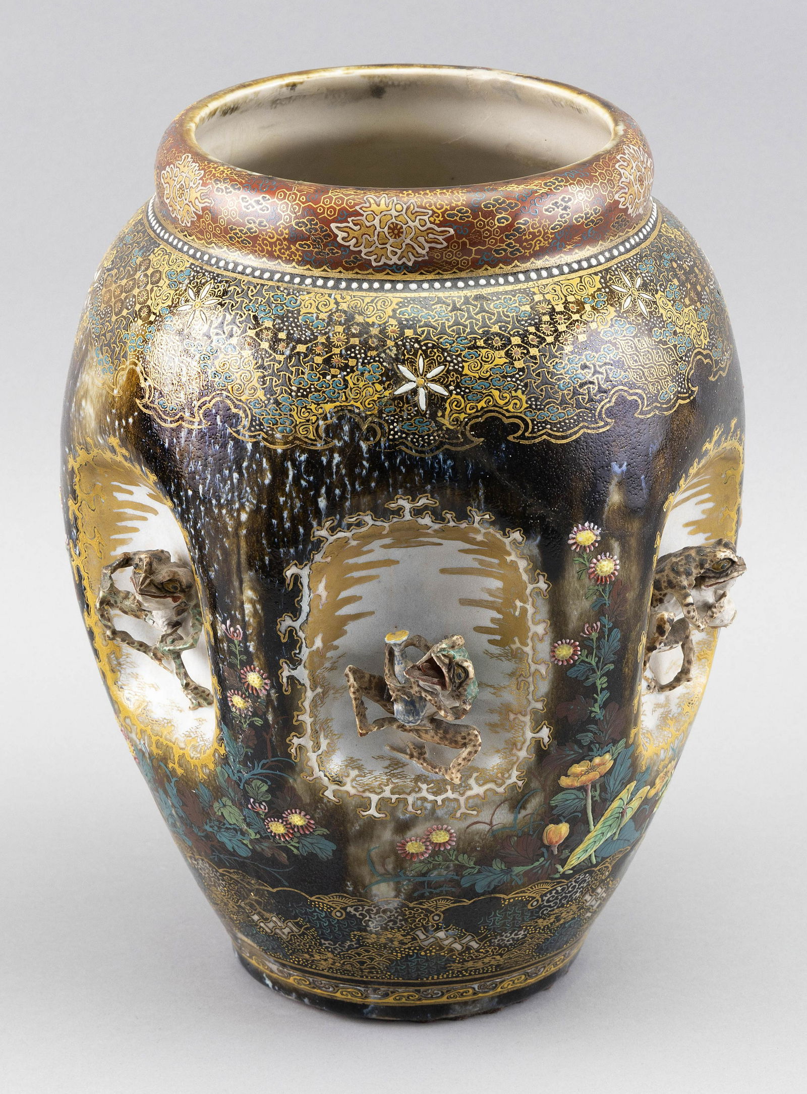 JAPANESE KUTANI PORCELAIN VASE Height 11”. Diameter 5.5”. (1 of 3)