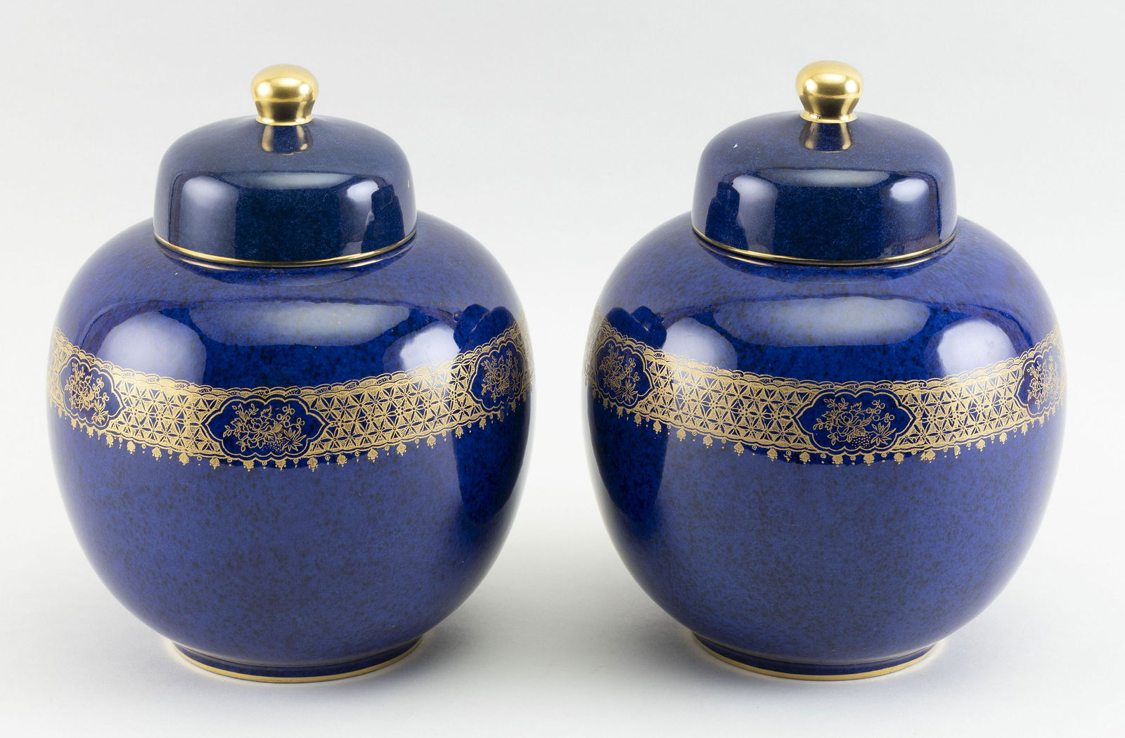PAIR OF WILTON WARE PORCELAIN COVERED URNS Early 20th Century Heights 9.25”. Diameters 8” (1 of 2)