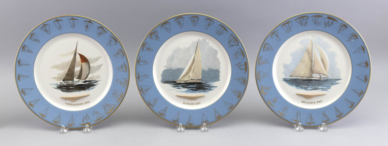 SET OF FIVE GORHAM LIMITED EDITION AMERICA'S CUP SOUVENIR PLATES Circa 1974 Diameters 10.75". (1 of 5)