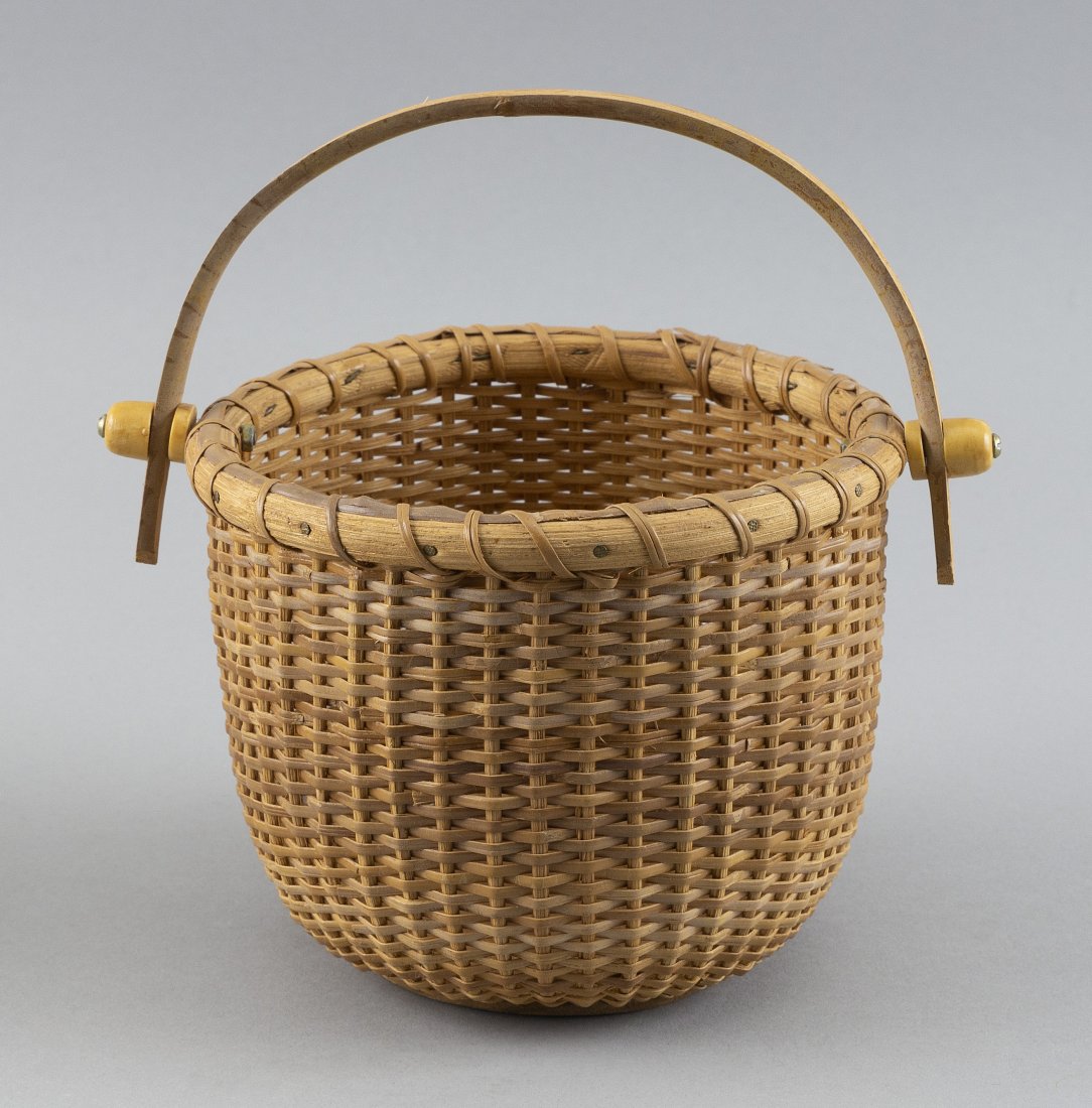 JOAN CASHIN NANTUCKET BASKET Contemporary Diameter 6”. (1 of 3)